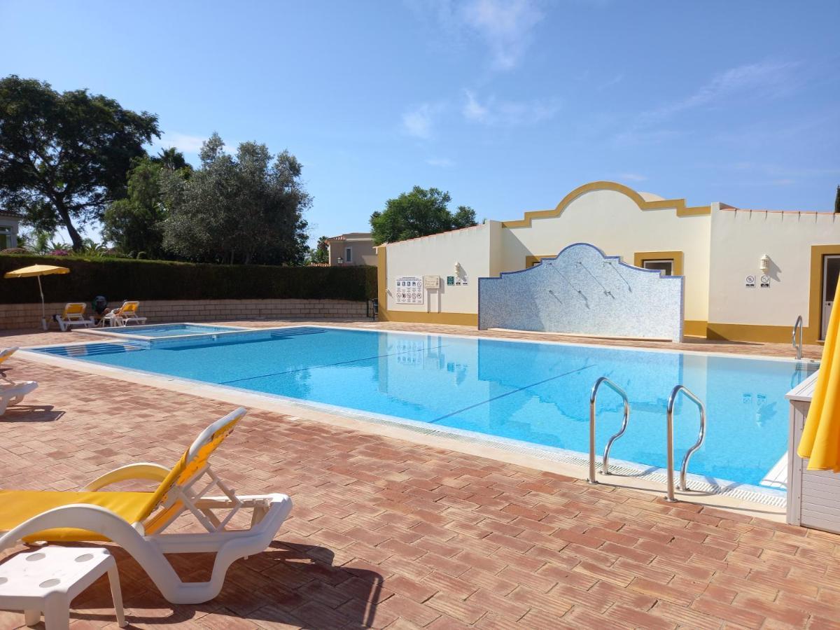 Carvoeiro, 2Br Pestana Gramacho Golf Apartment Эштомбар Экстерьер фото